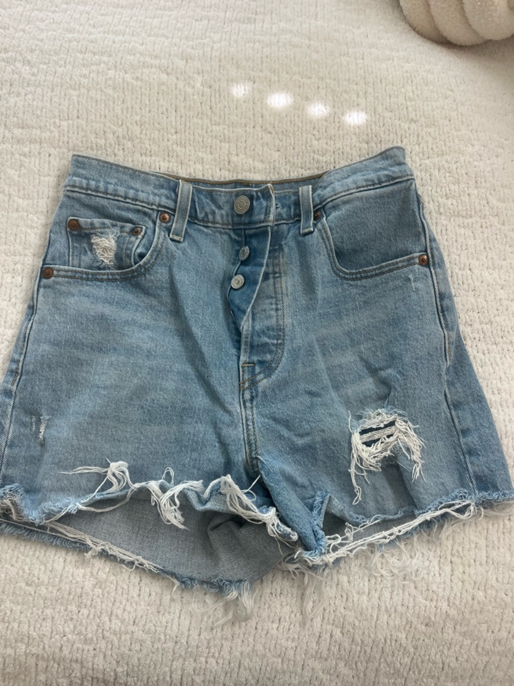Levi’s Ribcage Shorts